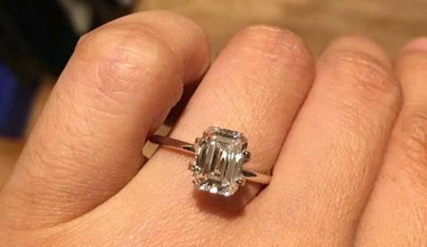 珠宝玉石溢价严重 花十万买的钻石转手只值两三万