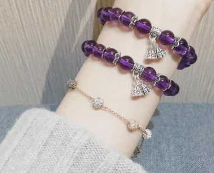 紫水晶如何佩戴 紫水晶手链一般是戴在哪只手呢？