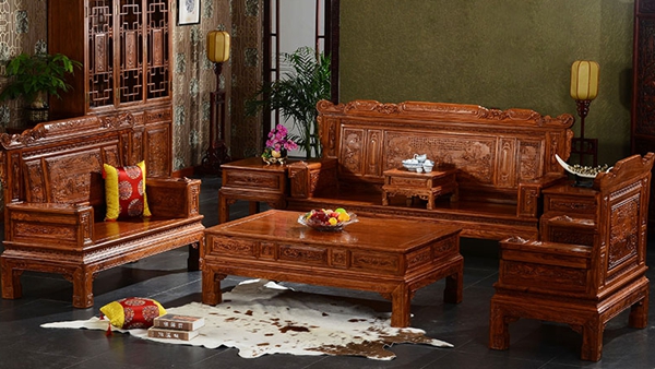 “伟荣花梨木沙发”一套红木家具多少钱